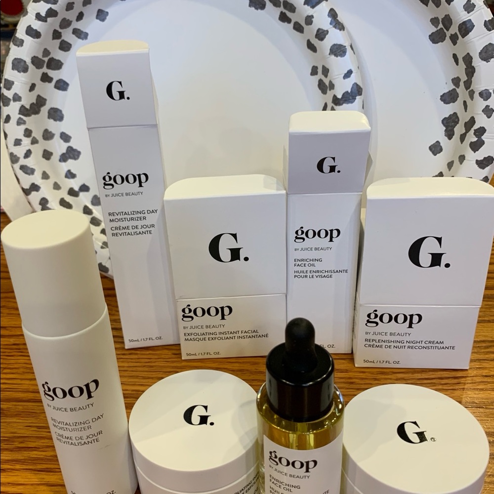 ONE NEW Goop Mask by Juice…